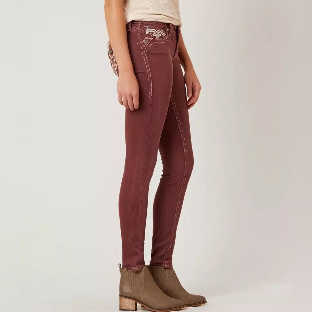 🤩sold onM🤩Rock Revival Codee Skinny Jeans